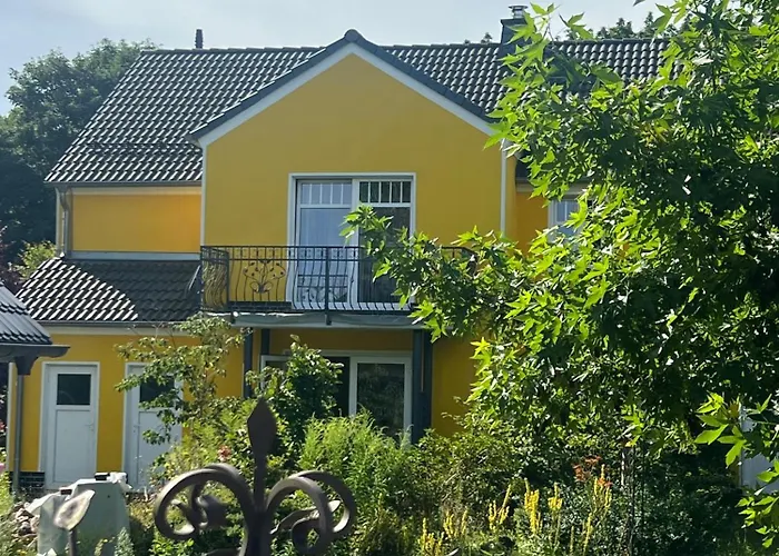 Am Stadtrand Im Grünen * Zeuthen